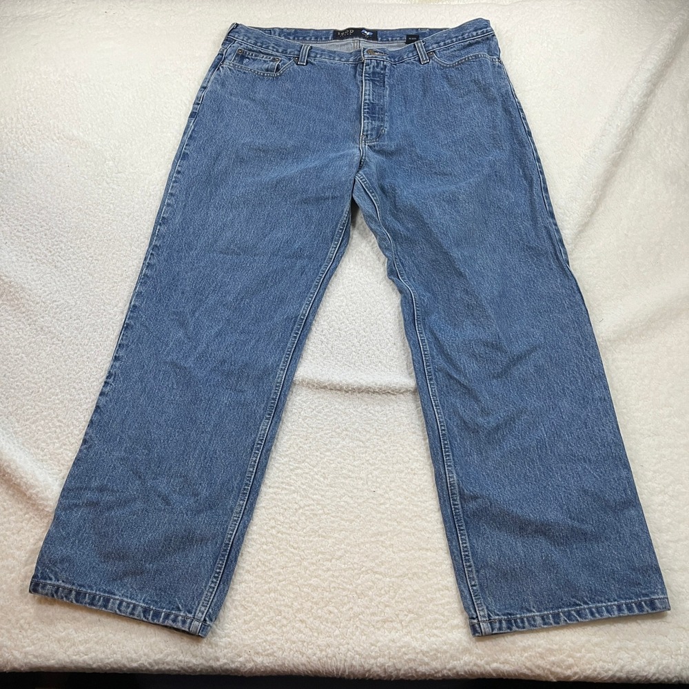 IZOD Jeans Mens 42x32 Blue Classic Fit Straight Leg 100% Cotton 4554003 Denim